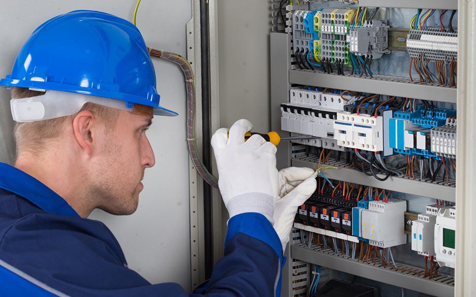 dépannage électricien Suresnes